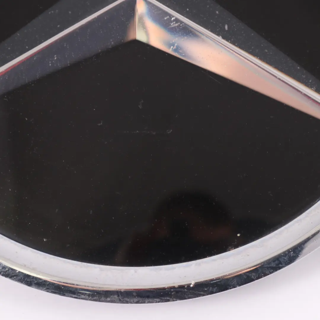 Distronic Grundplatte Kühlergrill Emblem Abzeichen für Mercedes W205 mit Teilenummer A0008880011 Mercedes W205 Distronic Grundplatte Kühlergrill Emblem Abzeichen - SKU A0008880011-1 - Teilenummer A0008880011