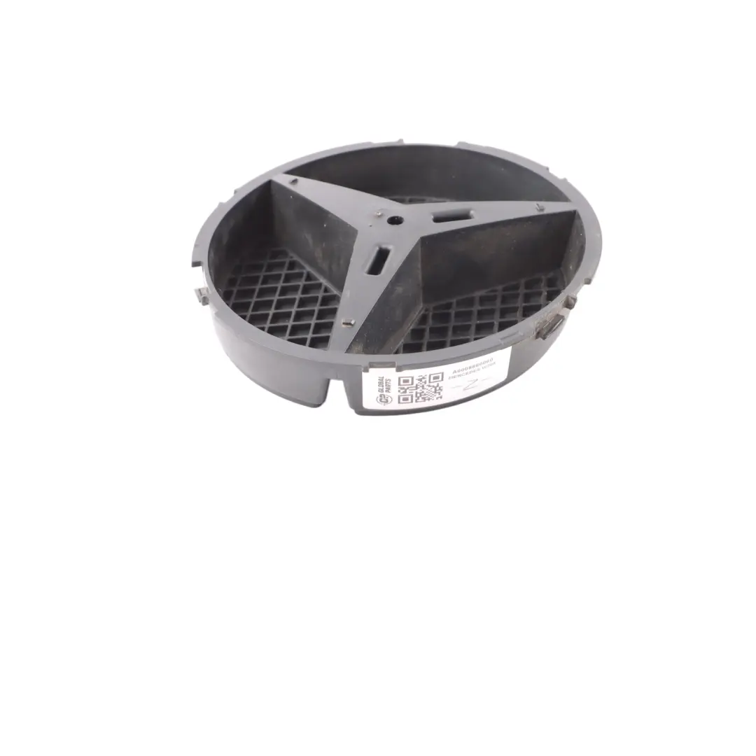 Zaślepka Mocowanie Pod Znaczek Maski Grilla Przód do Mercedes W205 o numerze A0008880060 Mercedes W205 Zaślepka Mocowanie Pod Znaczek Maski Grilla Przód - SKU A0008880060 - Numer Części A0008880060