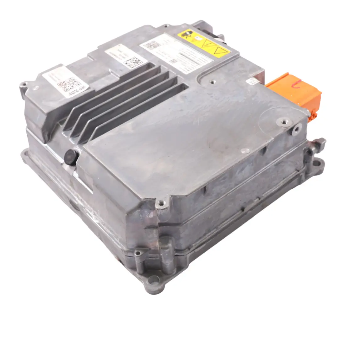 EQA350 H243 4matic Moduł Falownik Ładowarki Baterii do Mercedes o numerze A0009009935 Mercedes EQA350 H243 4matic Moduł Falownik Ładowarki Baterii - SKU A0009009935 - Numer Części A0009009935