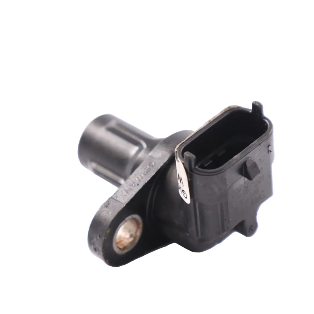 OM156 OM159 Camshaft position Sensor Inlet Left to Mercedes W204 Petrol with Part number A0009050243 Mercedes W204 Petrol OM156 OM159 Camshaft position Sensor Inlet Left - SKU A0009050243 - Part number A0009050243