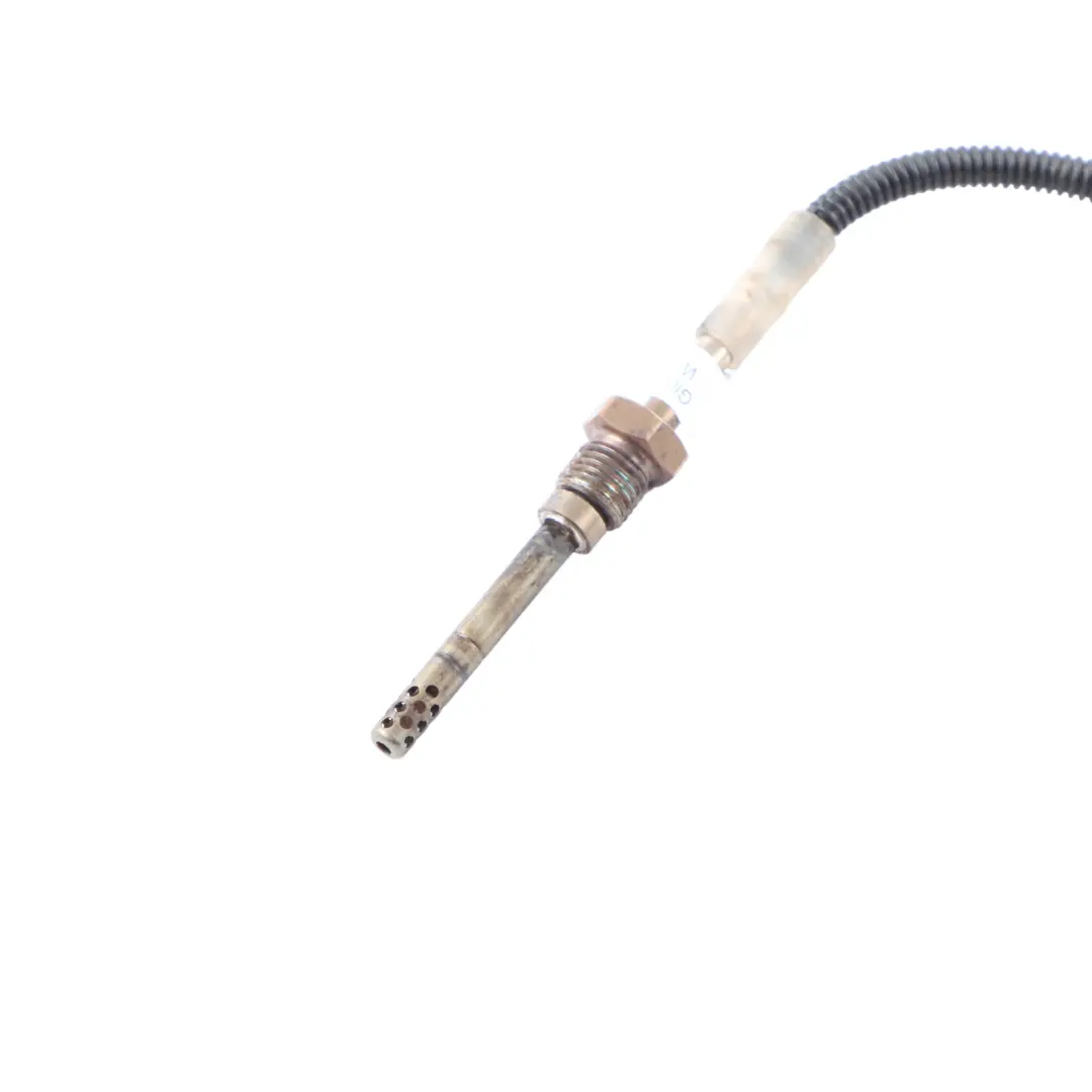 OM651 Diesel Abgastemperatursensor für Mercedes R172 mit Teilenummer A0009051132 Mercedes R172 OM651 Diesel Abgastemperatursensor - SKU A0009051132 - Teilenummer A0009051132