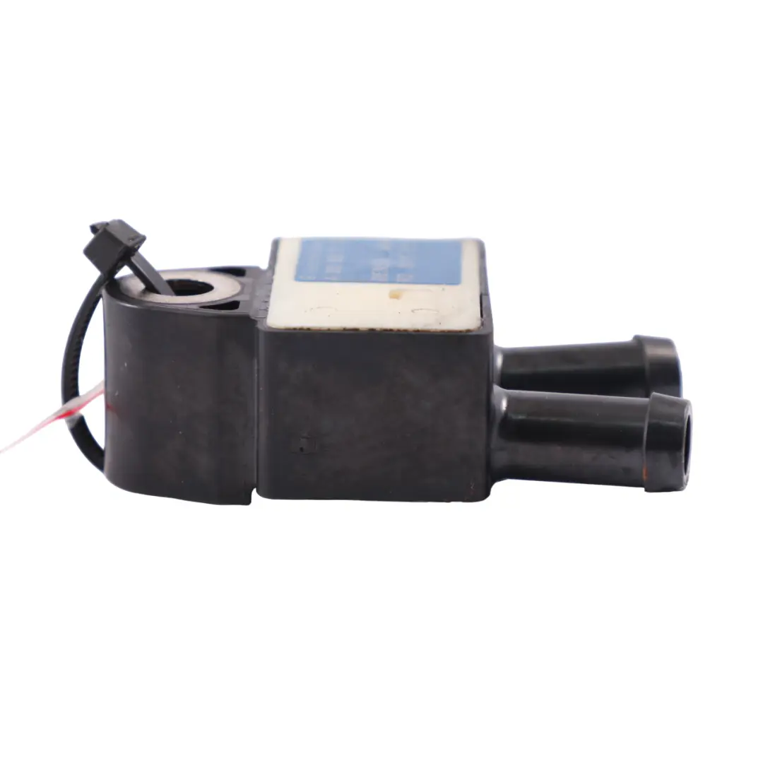 OM654 Sensor Presión Recirculación Gases Escape para Mercedes W177 Diesel con número de pieza A0009057113 Mercedes W177 Diesel OM654 Sensor Presión Recirculación Gases Escape - SKU A0009057113 - Número de pieza A0009057113