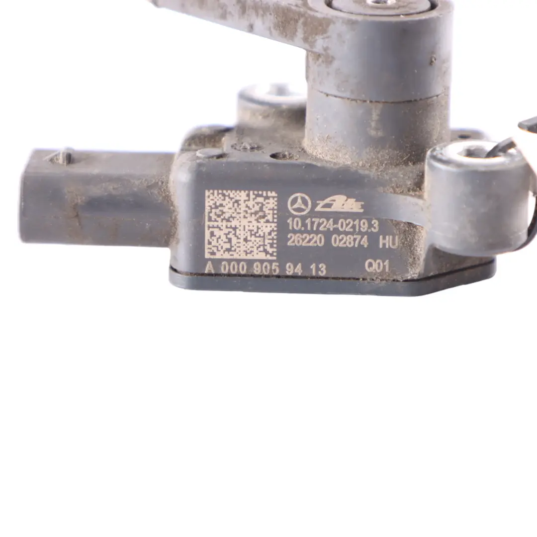 Luz Delantera Sensor De Nivel Eje Delantero para Mercedes C118 W177 W247 con número de pieza A0009059413 Mercedes C118 W177 W247 Luz Delantera Sensor De Nivel Eje Delantero - SKU A0009059413-1 - Número de pieza A0009059413