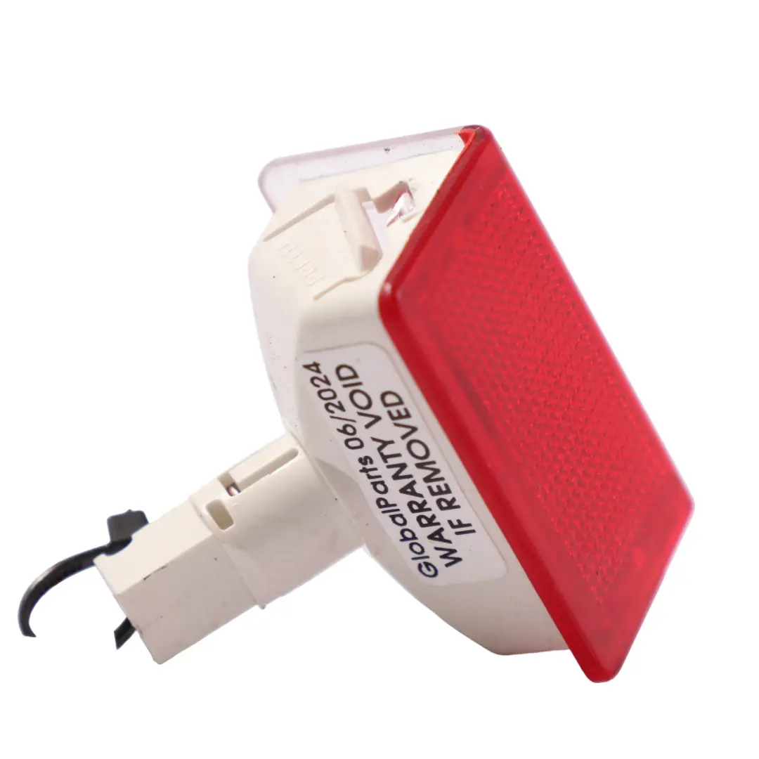 Luz portón trasero Luz interior tapa del maletero para Mercedes C292 con número de pieza A0009060235 Mercedes C292 Luz portón trasero Luz interior tapa del maletero - SKU A0009060235 - Número de pieza A0009060235