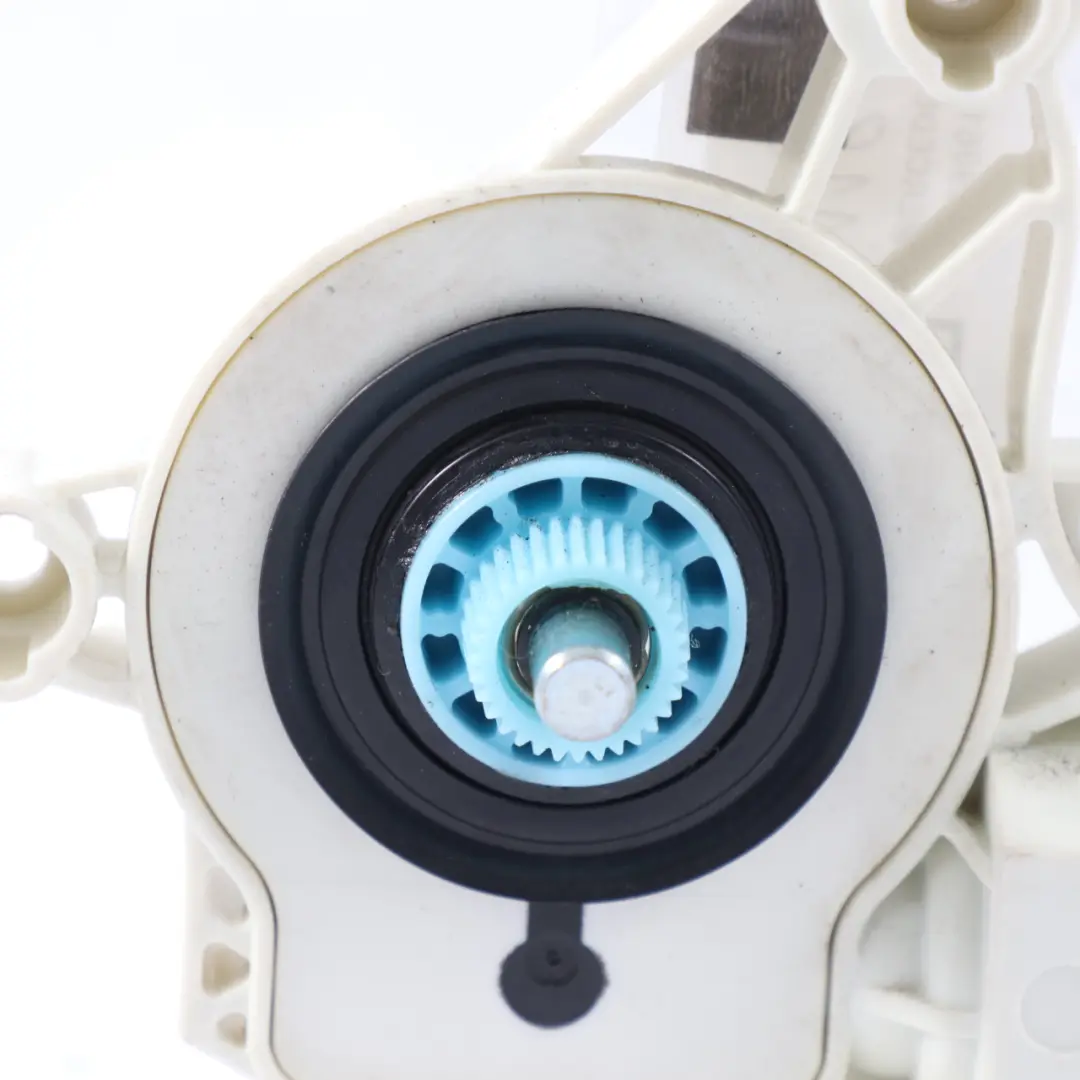 Motor Elevalunas Mercedes C118 Puerta Delantera Trasera Izquierda - SKU A0009061507 - Número de pieza A0009061507