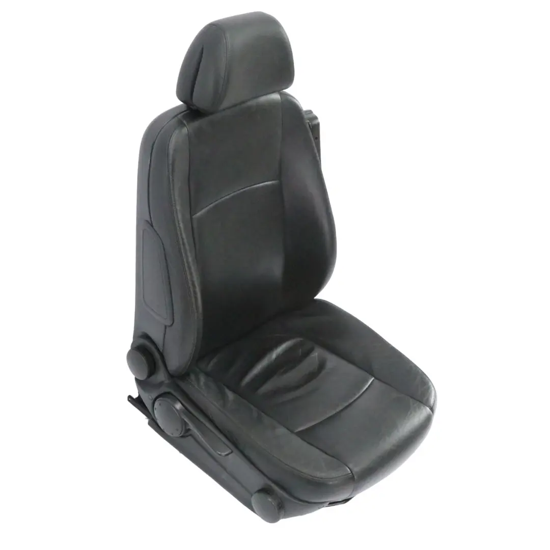 Fotel Przedni Prawy Podgrzewany Pojedynczy Skórzany Czarne do Mercedes W639 o numerze A0009106102 Mercedes W639 Fotel Przedni Prawy Podgrzewany Pojedynczy Skórzany Czarne - SKU A0009106102-4 - Numer Części A0009106102