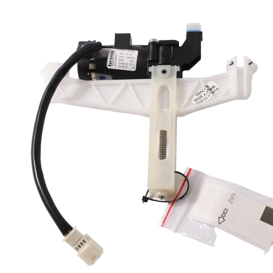 Mercedes W205 Front Seat Motor Headrest Right Left N/O/S - SKU A0009704226 - Part number A0009704226