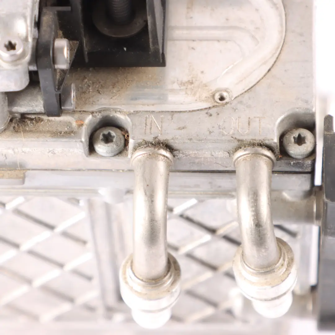 Starter Battery ACCUMOTIVE Control Unit Module A0009827113 to Mercedes W205 with Part number A0009826814 Mercedes W205 Starter Battery ACCUMOTIVE Control Unit Module A0009827113 - SKU A0009826814 - Part number A0009826814