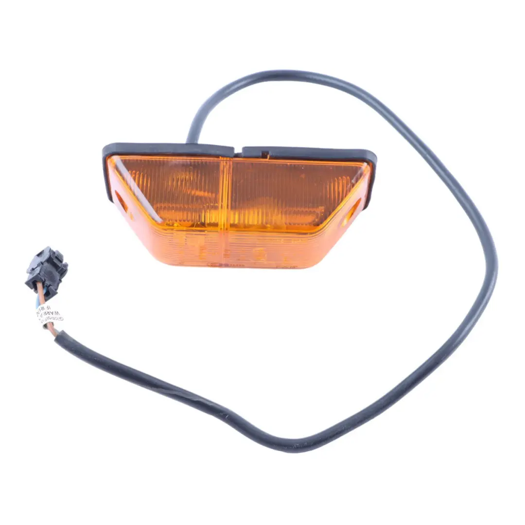Indicateur latéral clignotant Mercedes W906 W910 Marker droit pour à propos du numéro de pièce A0018205021 Indicateur latéral clignotant Mercedes W906 W910 Marker droit - SKU A0018205021 - Numéro de pièce A0018205021