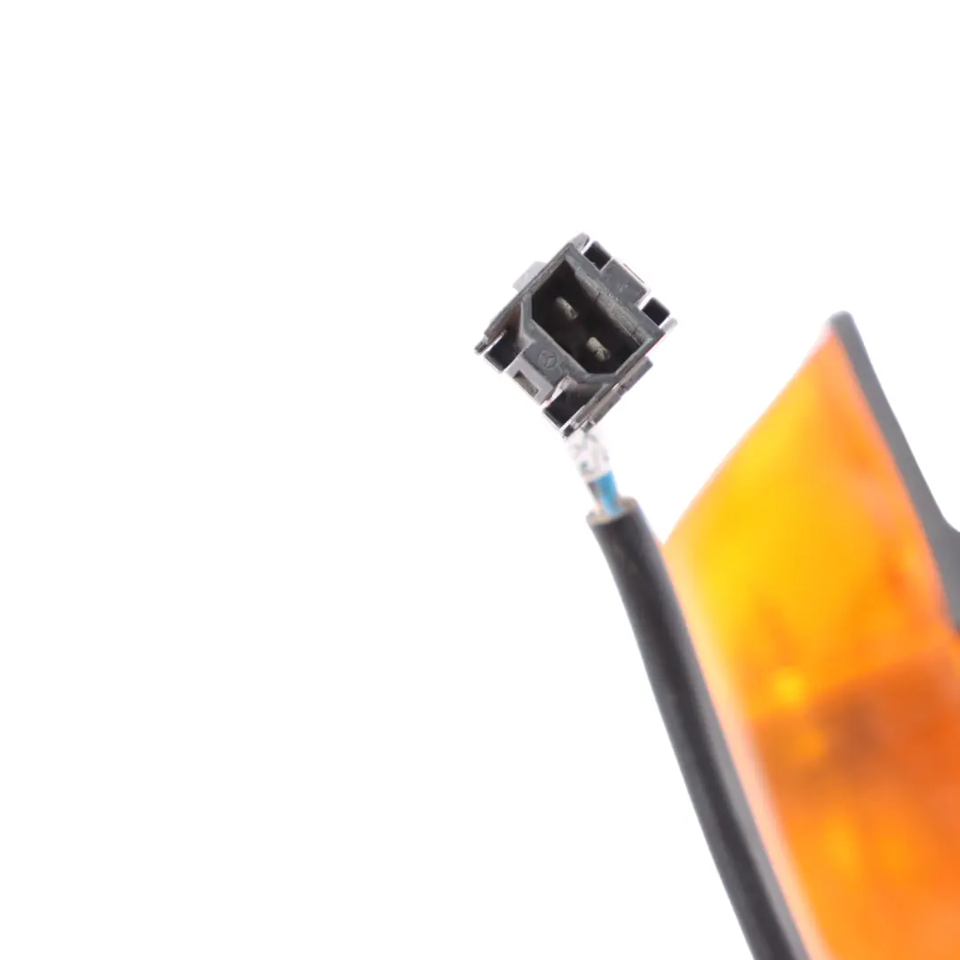 Indicateur latéral clignotant Mercedes W906 W910 Marker droit pour à propos du numéro de pièce A0018205021 Indicateur latéral clignotant Mercedes W906 W910 Marker droit - SKU A0018205021 - Numéro de pièce A0018205021