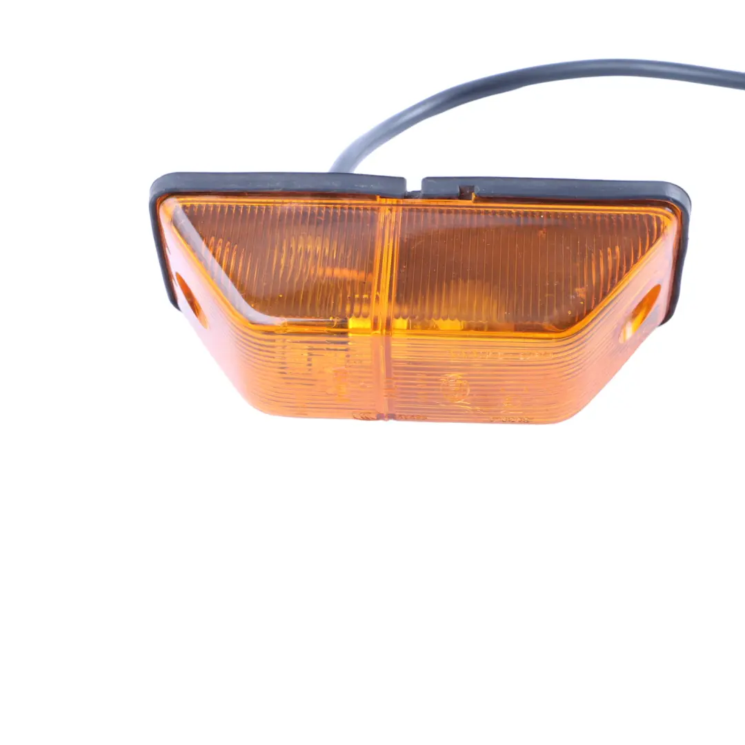 Indicateur latéral clignotant Mercedes W906 W910 Marker droit pour à propos du numéro de pièce A0018205021 Indicateur latéral clignotant Mercedes W906 W910 Marker droit - SKU A0018205021 - Numéro de pièce A0018205021