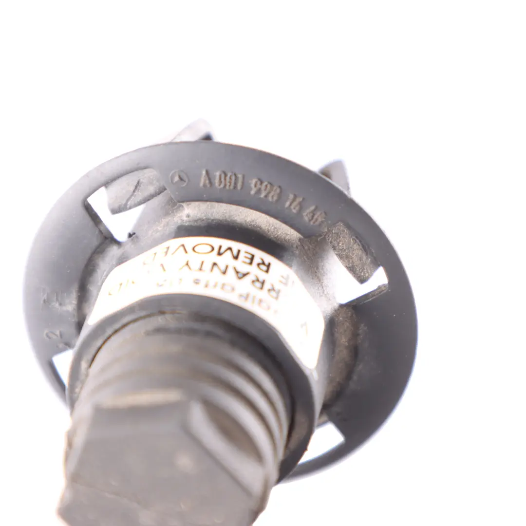 Mercedes W176 Butée De Capot Moteur - SKU A0019981440 - Numéro de pièce A0019981440