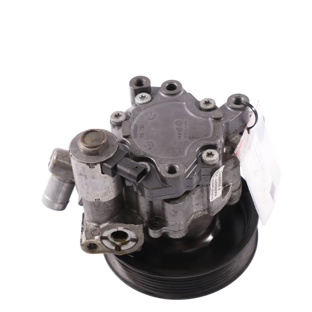 C63 AMG Gasolina M156 Bomba de la dirección asistida para Mercedes W204 con número de pieza A0064668801 Mercedes W204 C63 AMG Gasolina M156 Bomba de la dirección asistida - SKU A0064668801 - Número de pieza A0064668801