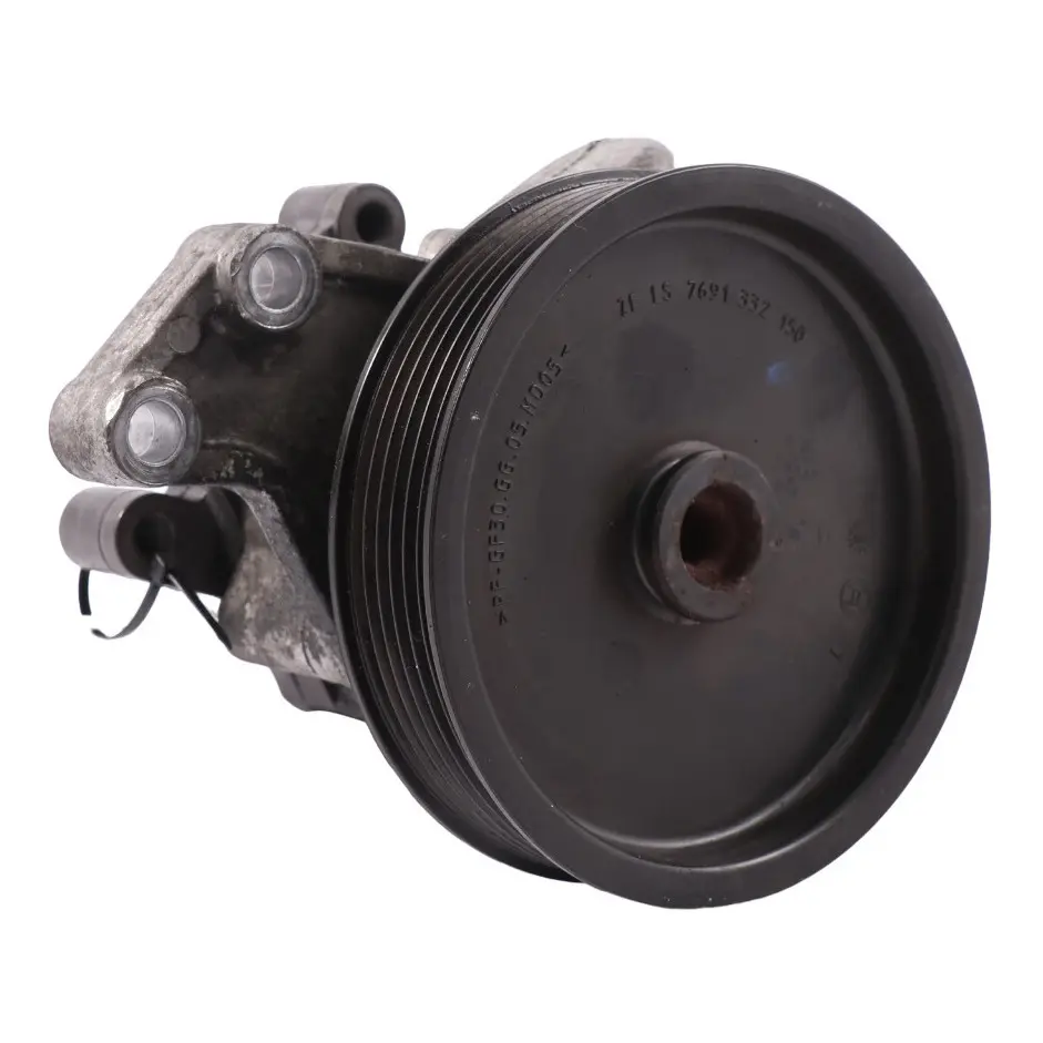 Mercedes W204 C63 AMG Benziner M156 Servolenkung Hydraulikpumpe - SKU A0064668801 - Teilenummer A0064668801