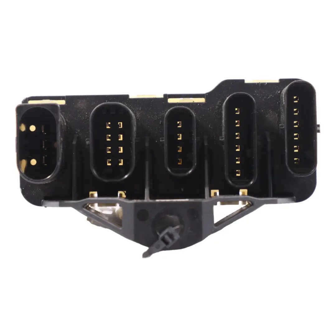 Distribuidor de Energía Mercedes W204 OM656 Módulo Unidad de Control para con número de pieza A0065454601 Distribuidor de Energía Mercedes W204 OM656 Módulo Unidad de Control - SKU A0065454601 - Número de pieza A0065454601