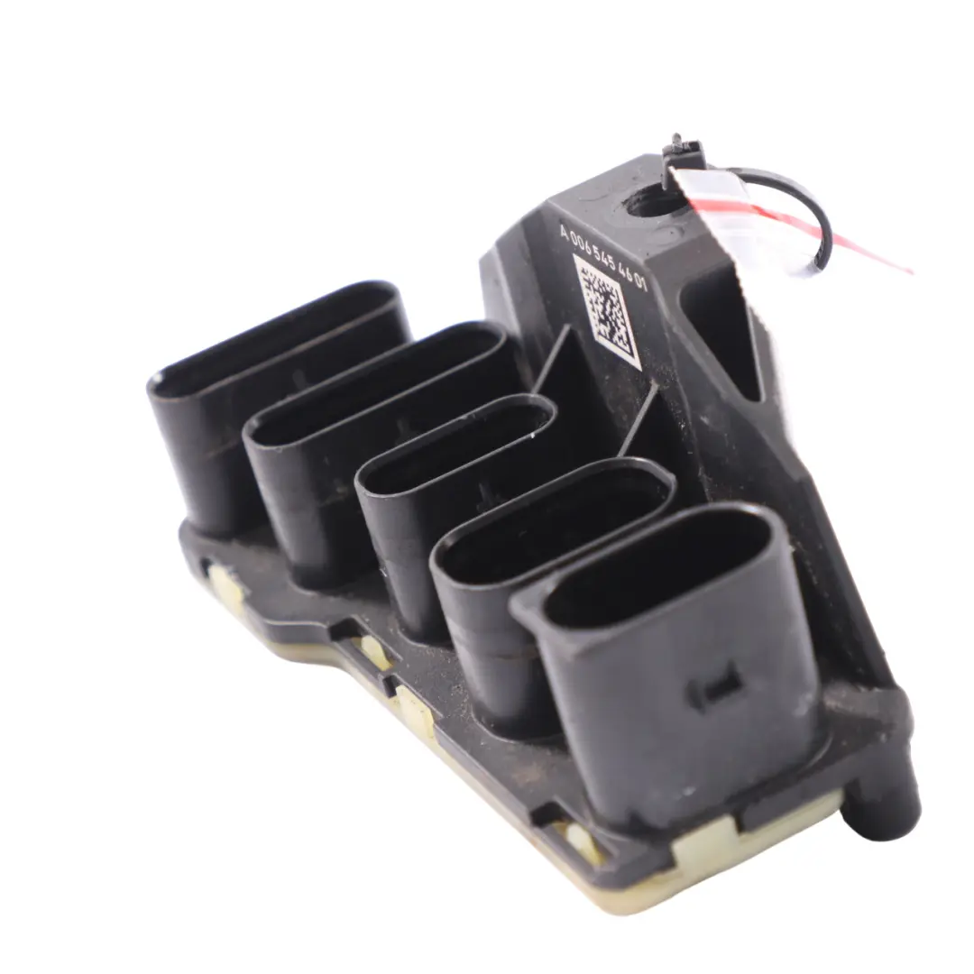 Energy Distributor Mercedes W204 OM656 Power Control Unit Module to with Part number A0065454601 Energy Distributor Mercedes W204 OM656 Power Control Unit Module - SKU A0065454601 - Part number A0065454601