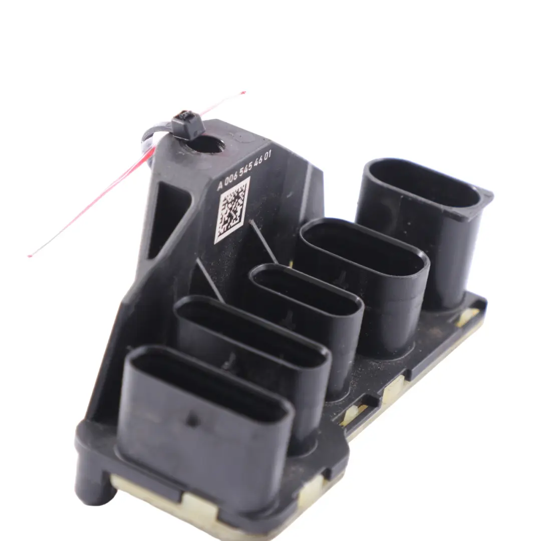  Distribuidor de Energía Mercedes W204 OM656 Módulo Unidad de Control - SKU A0065454601 - Número de pieza A0065454601