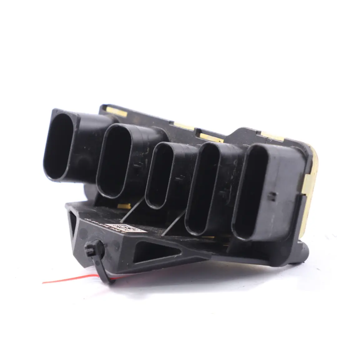 Energy Distributor Mercedes W204 OM656 Power Control Unit Module to with Part number A0065454601 Energy Distributor Mercedes W204 OM656 Power Control Unit Module - SKU A0065454601 - Part number A0065454601