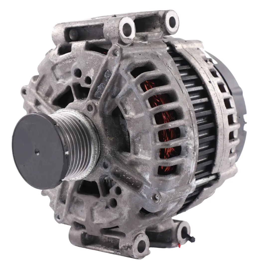  Lichtmaschine Mercedes W164 W221 W251 Motor Generator 220A Valeo A0009063522 - SKU A0141541302 - Teilenummer A0141541302