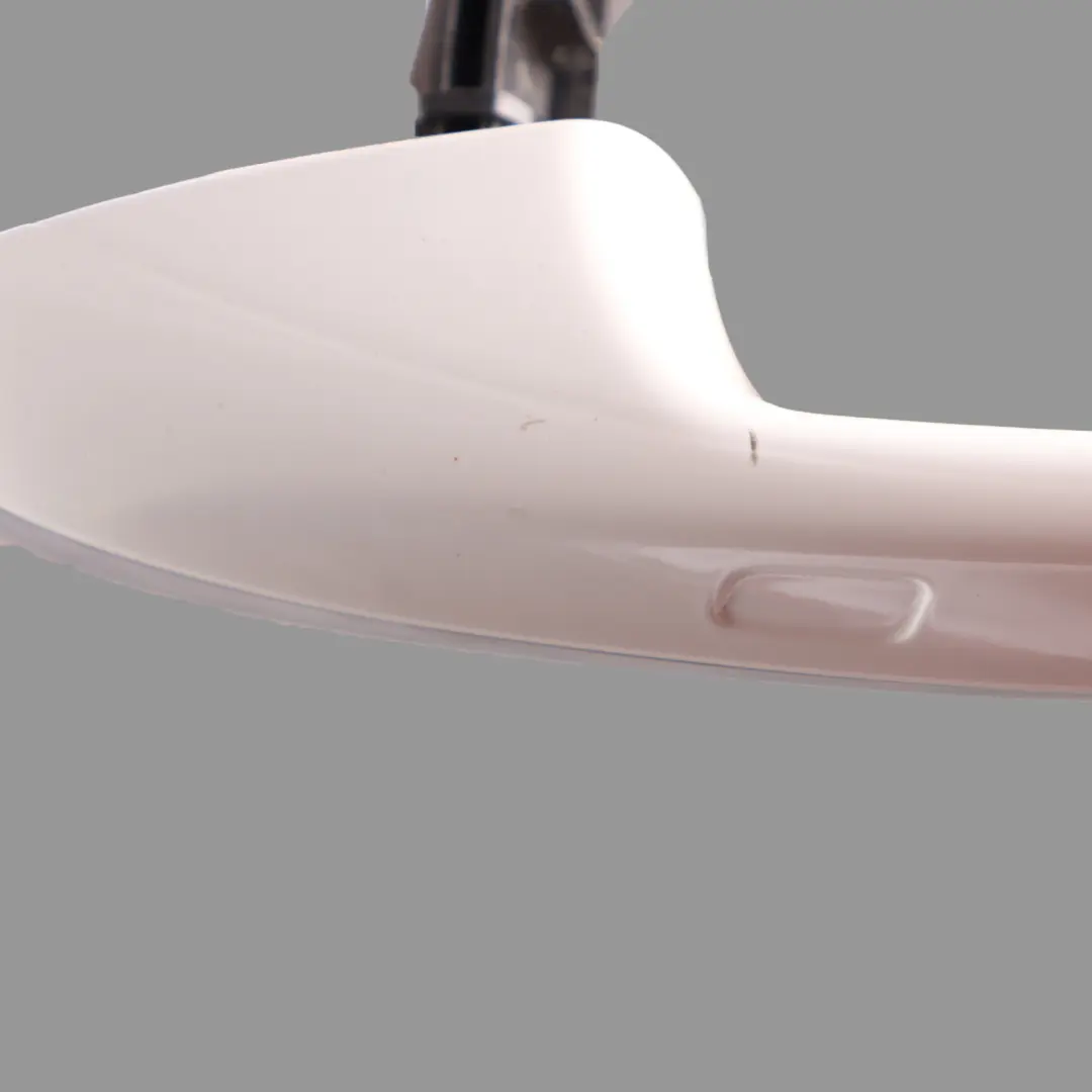 Poignée de porte arrière gauche Polar Silver 761 Chrom pour Mercedes W177 à propos du numéro de pièce A0997601901 Mercedes W177 Poignée de porte arrière gauche Polar Silver 761 Chrom - SKU A0997601901-POL - Numéro de pièce A0997601901