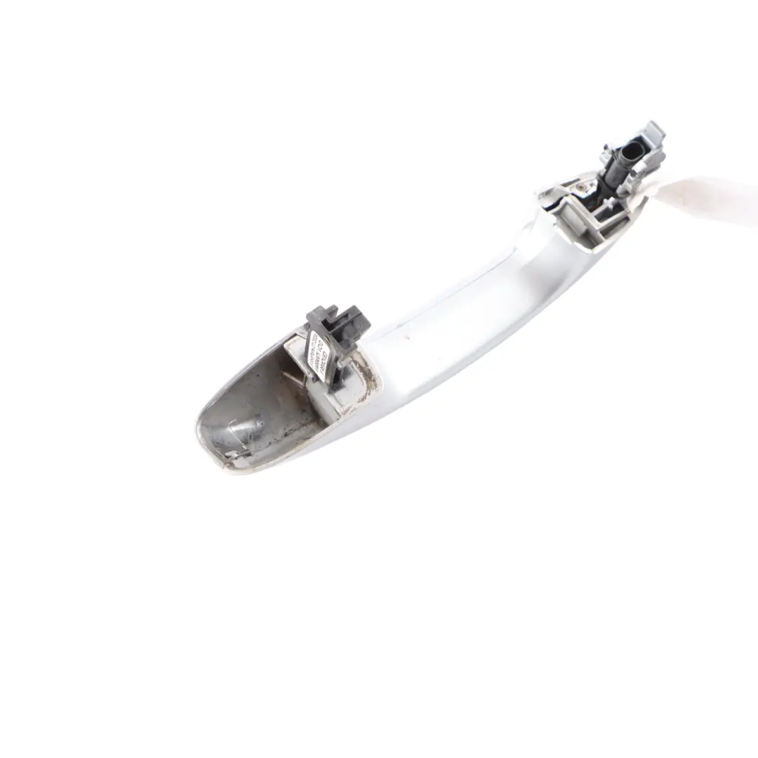 Maniglia Esterna Porta Posteriore Sinistra Irridium Silver - 775 per Mercedes W205 con numero di parte A0997605501 Mercedes W205 Maniglia Esterna Porta Posteriore Sinistra Irridium Silver - 775 - SKU A0997605501-IRS - Numero di parte A0997605501