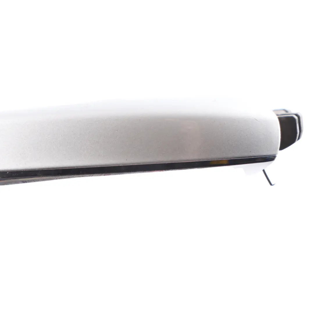 Mercedes W205 Puerta Trasera Exterior Manija Agarradera Izquierda Irridium Plata - SKU A0997605501-IRS - Número de pieza A0997605501