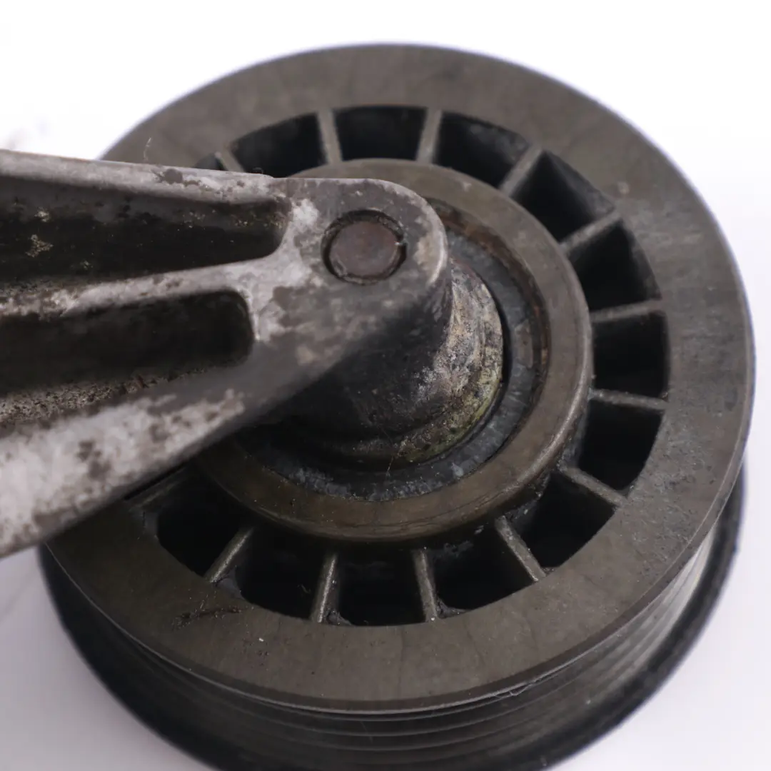 Mercedes W124 M103 M104 Fan Cuscinetto staffa montaggio piastra - SKU A1032001728 - Numero di parte A1032001728