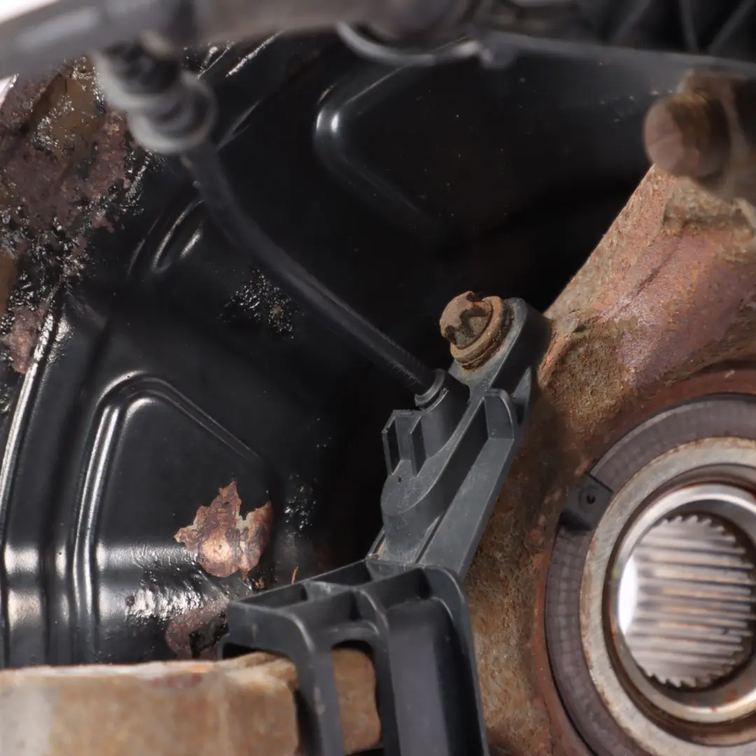 Mercedes W176 A 180 Front Left N/S Suspension Leg Brake Wheel Hub Carrier - SKU A1173231500-1 - Part number A1173231500