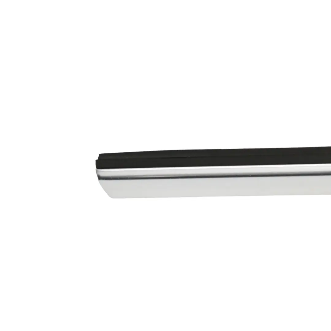 Mercedes C117 Striscia finestra porta Trim Molding anteriore destro - SKU A1177250282 - Numero di parte A1177250282