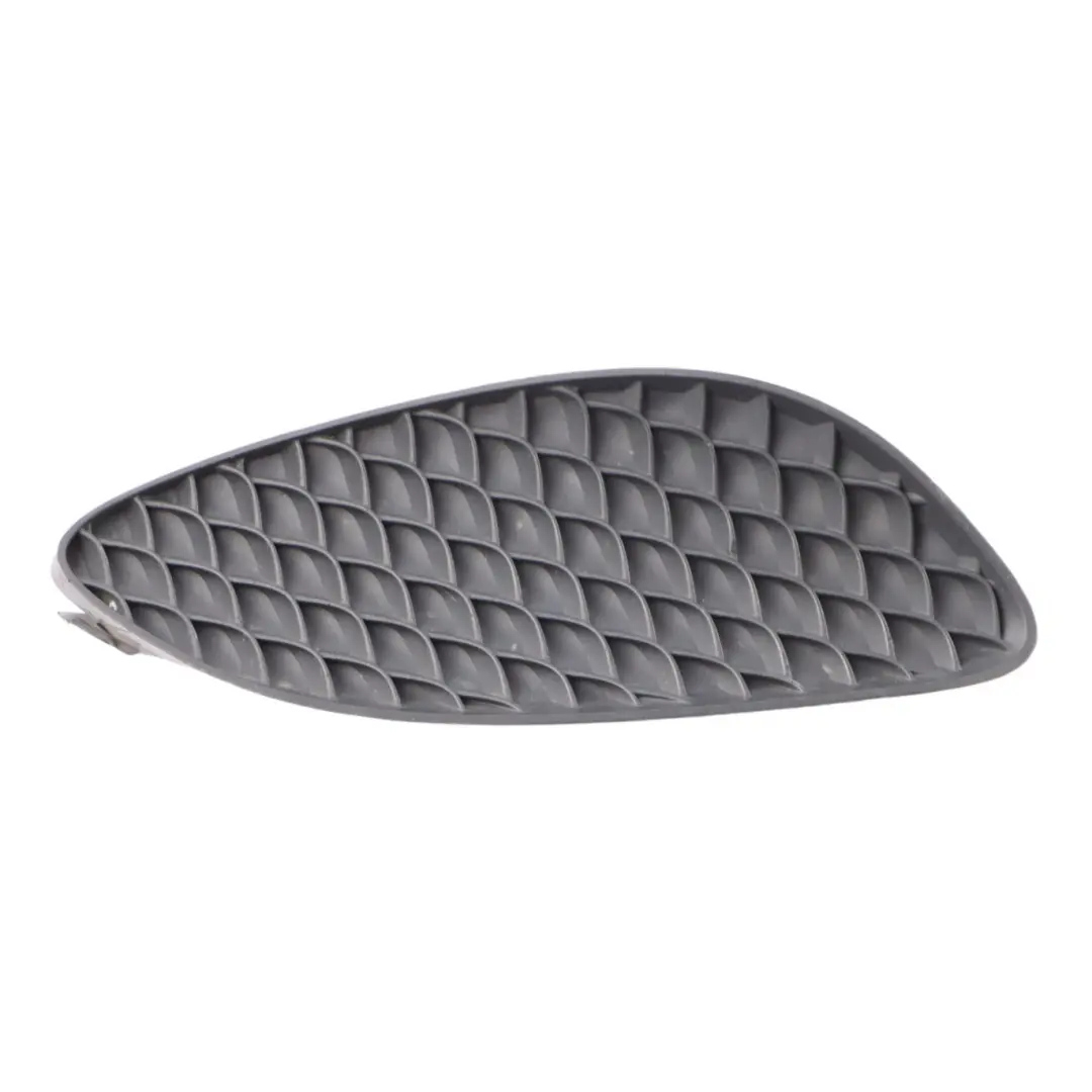 Mercedes C117 Parachoques Parrilla Delantera Derecha Moldura Cubiert - SKU A1178852400 - Número de pieza A1178852400