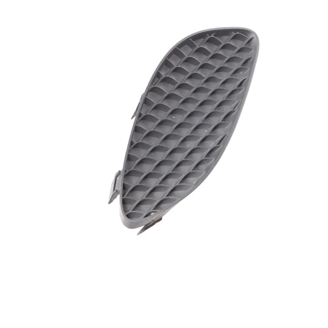 Mercedes C117 Grill Kratka Zaślepka Osłona Zderzka Prawy Przód - SKU A1178852400 - Numer Części A1178852400