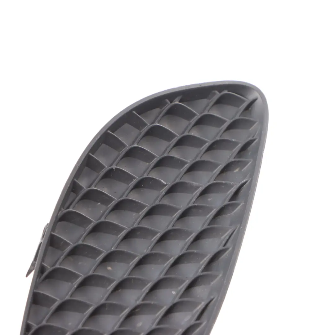  Grille De Pare-Chocs Avant Droite Mercedes C117 - SKU A1178852400 - Numéro de pièce A1178852400