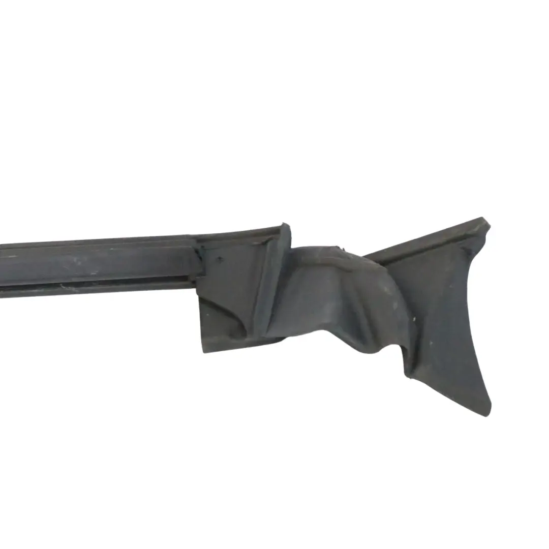 Junta De Puerta Mercedes C118 Delantera Derecha De Estanqueidad para con número de pieza A1187250400 Junta De Puerta Mercedes C118 Delantera Derecha De Estanqueidad - SKU A1187250400 - Número de pieza A1187250400