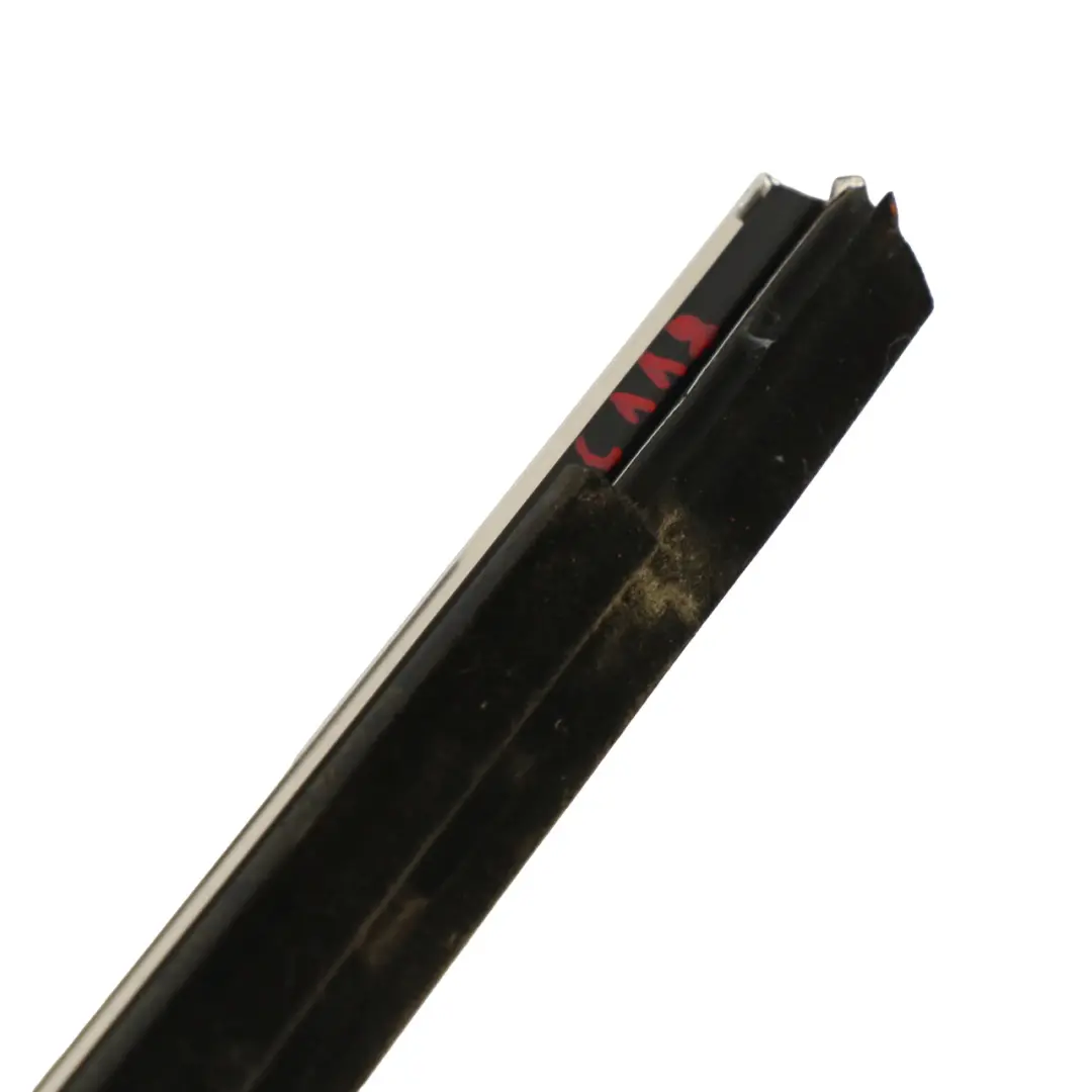 Mercedes C118 Fensterschienendichtung hinten rechts Zierleiste Chrom - SKU A1187301800 - Teilenummer A1187301800