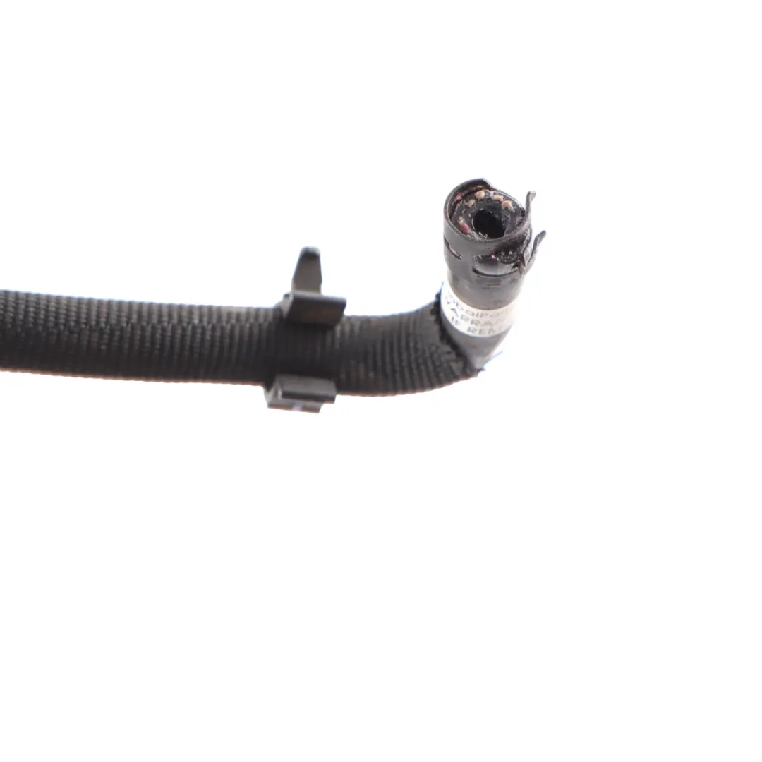 Mercedes C117 W176 Tuyau D'Eau Radiateur Ligne De Refroidissement - SKU A1332000182 - Numéro de pièce A1332000182