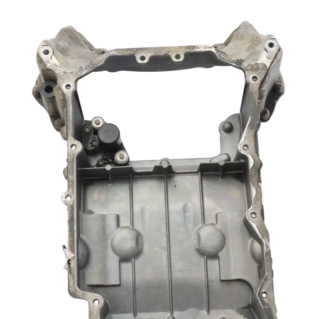 M156 Partie supérieure carter d'huile moteur pour Mercedes W204 W211 AMG à propos du numéro de pièce A1560101727 Mercedes W204 W211 AMG M156 Partie supérieure carter d'huile moteur - SKU A1560101727 - Numéro de pièce A1560101727