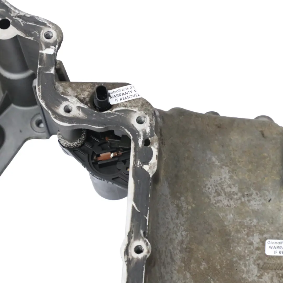 M156 Partie supérieure carter d'huile moteur pour Mercedes W204 W211 AMG à propos du numéro de pièce A1560101727 Mercedes W204 W211 AMG M156 Partie supérieure carter d'huile moteur - SKU A1560101727 - Numéro de pièce A1560101727