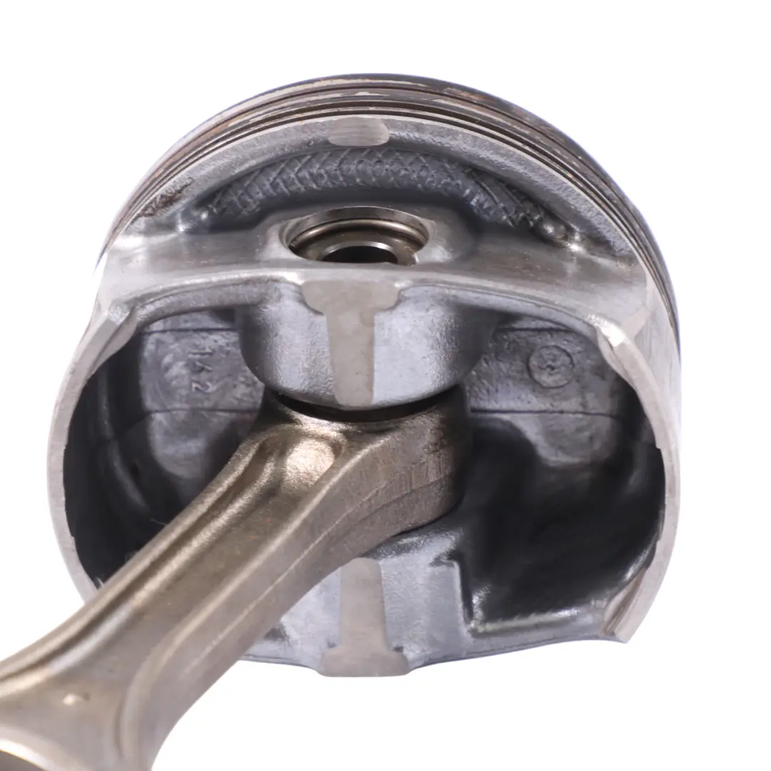 Conrod Mercedes W204 W207 W212 Petrol M156 AMG Engine Connecting Rod Piston to with Part number A1560301220 Conrod Mercedes W204 W207 W212 Petrol M156 AMG Engine Connecting Rod Piston - SKU A1560301220 - Part number A1560301220