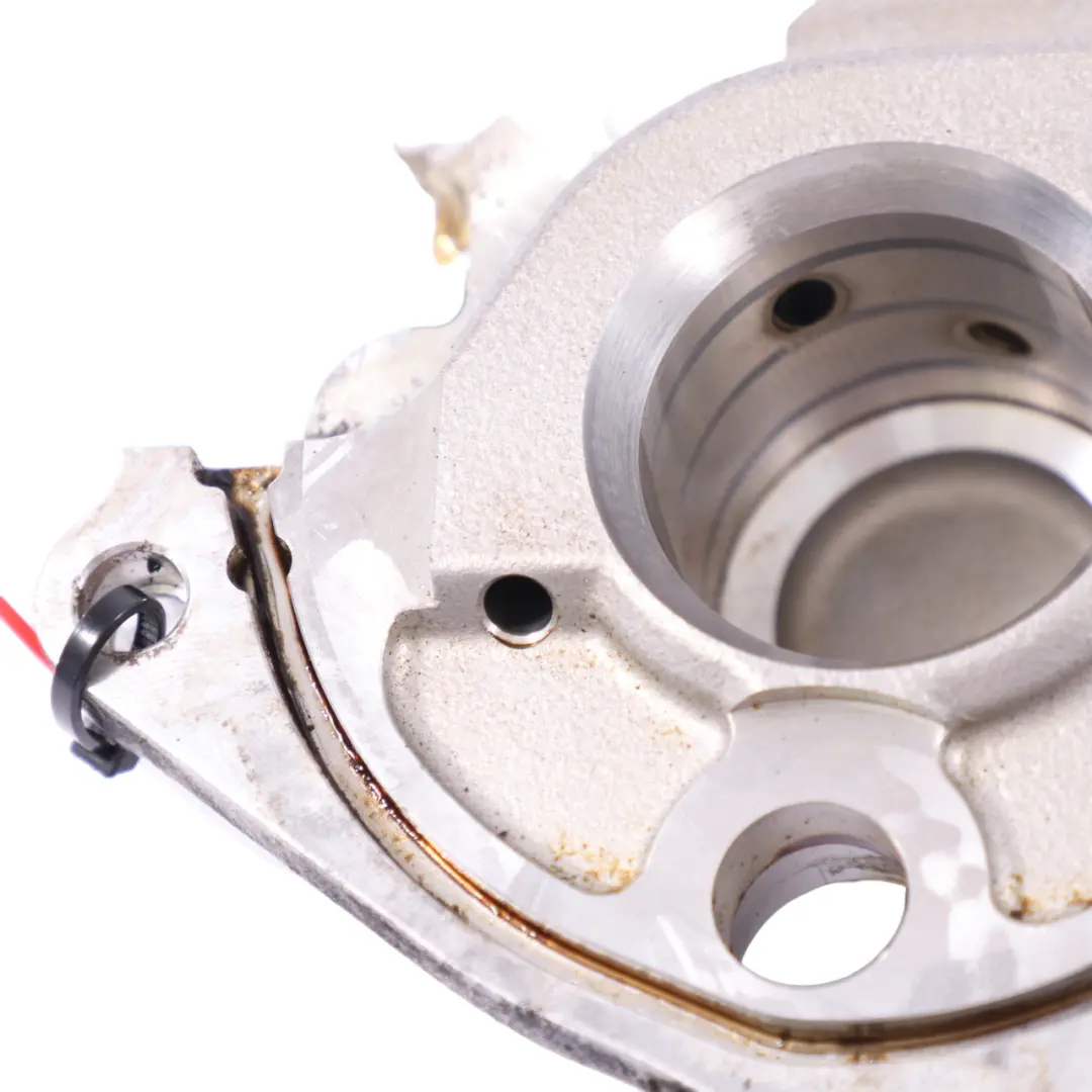 Mercedes W204 W211 M156 Regolatore albero camme sinistro copertura - SKU A1560500118 - Numero di parte A1560500118