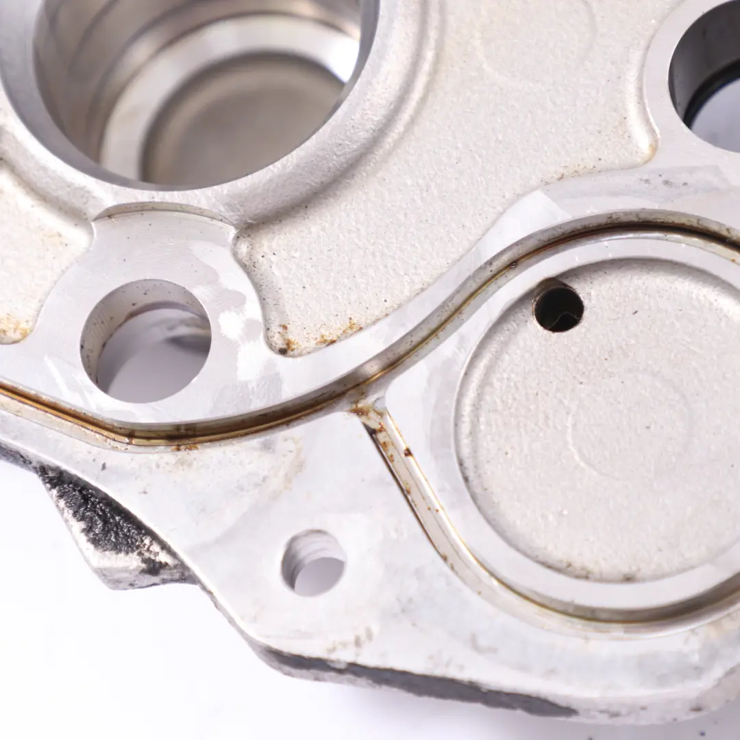 Mercedes W204 W211 M156 Nockenwellenversteller Links Abdeckplatte - SKU A1560500118 - Teilenummer A1560500118