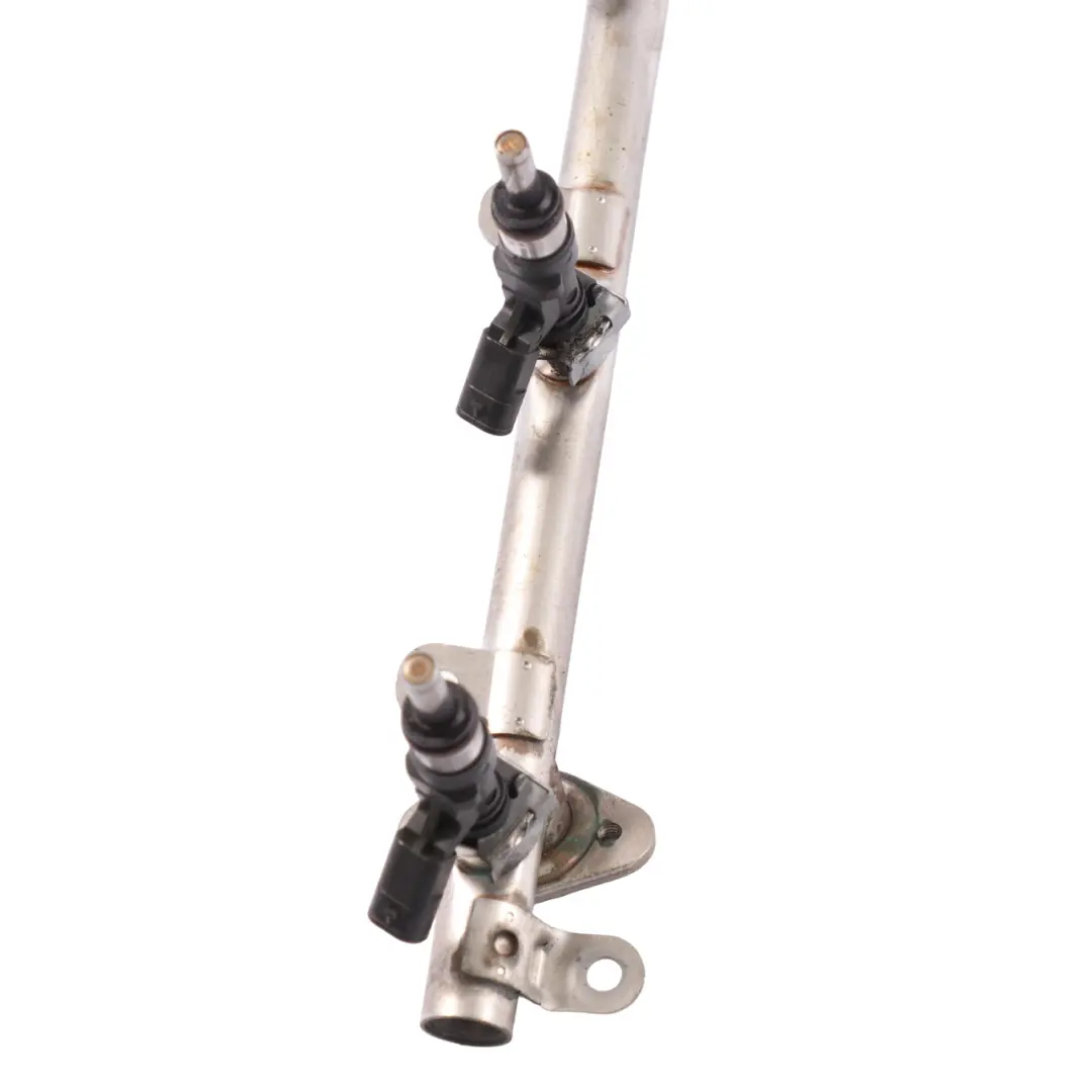 Rail Mercedes W204 W212 Gasolina M156 Distribuidor Inyectores para Fuel con número de pieza A1560701795 Fuel Rail Mercedes W204 W212 Gasolina M156 Distribuidor Inyectores - SKU A1560701795 - Número de pieza A1560701795