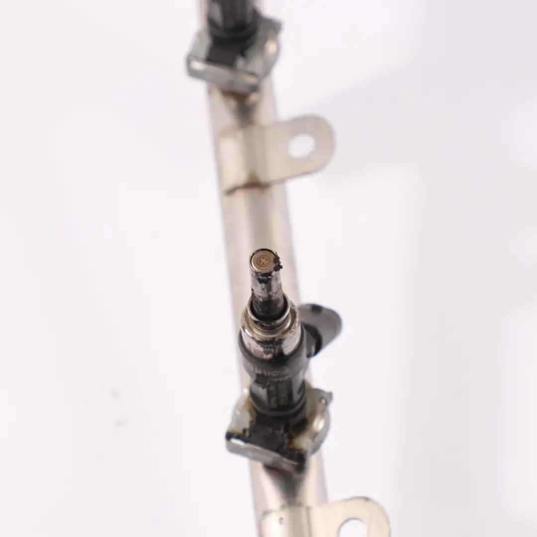 Fuel Rail Mercedes W204 W212 M156 Distributore carburante Iniettori - SKU A1560701795 - Numero di parte A1560701795