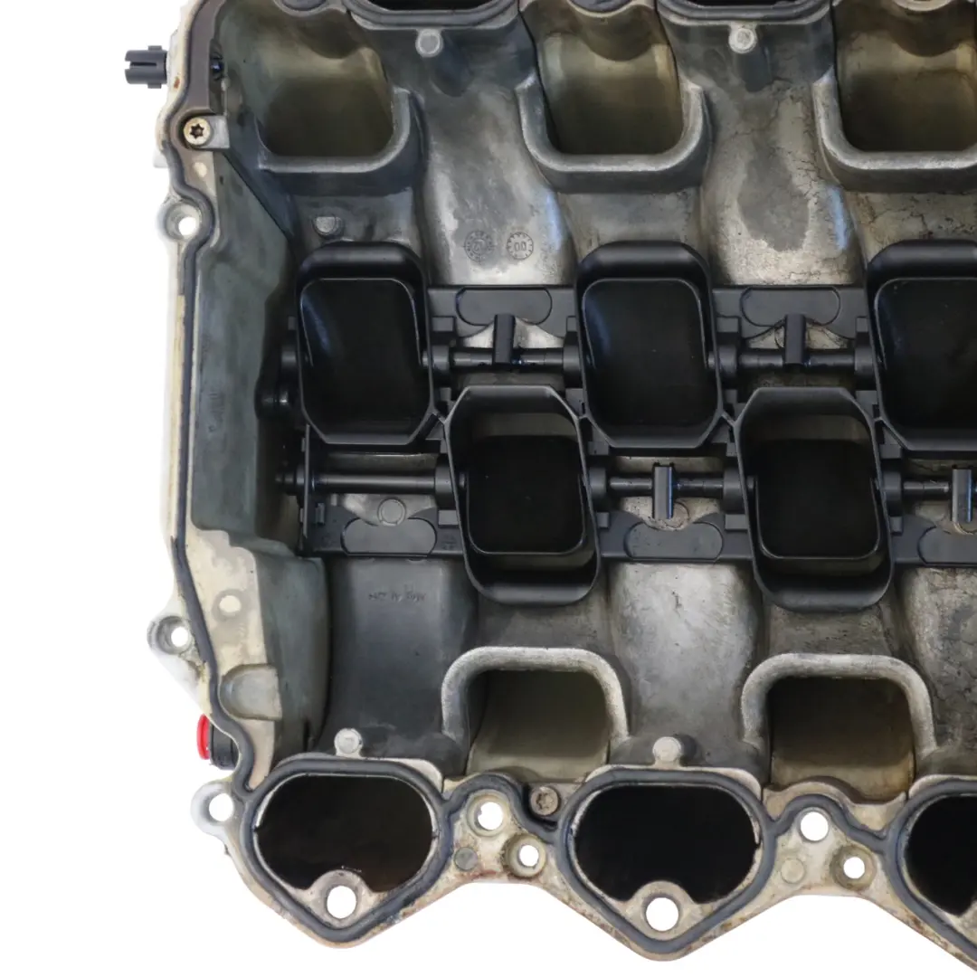 Intake Manifold Mercedes W204 M156 AMG Petrol Engine Manifold to with Part number A1561410801 Intake Manifold Mercedes W204 M156 AMG Petrol Engine Manifold - SKU A1561410801 - Part number A1561410801