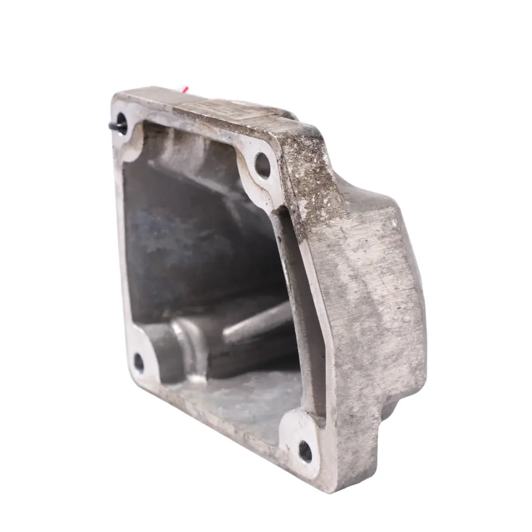 Mercedes W204 C63 AMG M156 Portamotor Derecho - SKU A1562232204 - Número de pieza A1562232204