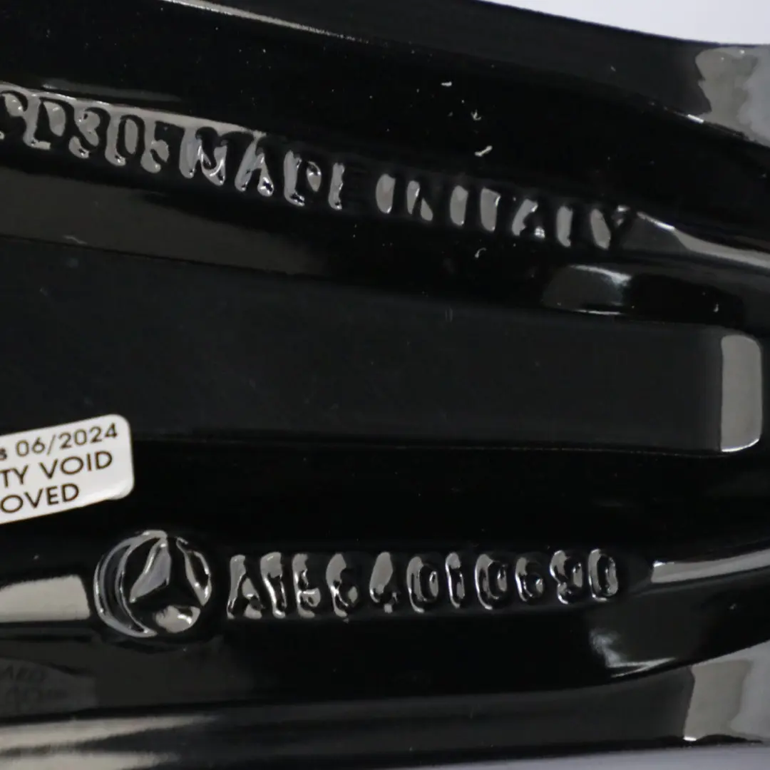 Alloy Rim Black 19" 8J ET:43,5 5-Spoke to Mercedes X156 Wheel with Part number A1564010600 Mercedes X156 Wheel Alloy Rim Black 19" 8J ET:43,5 5-Spoke - SKU A1564010600-4 - Part number A1564010600