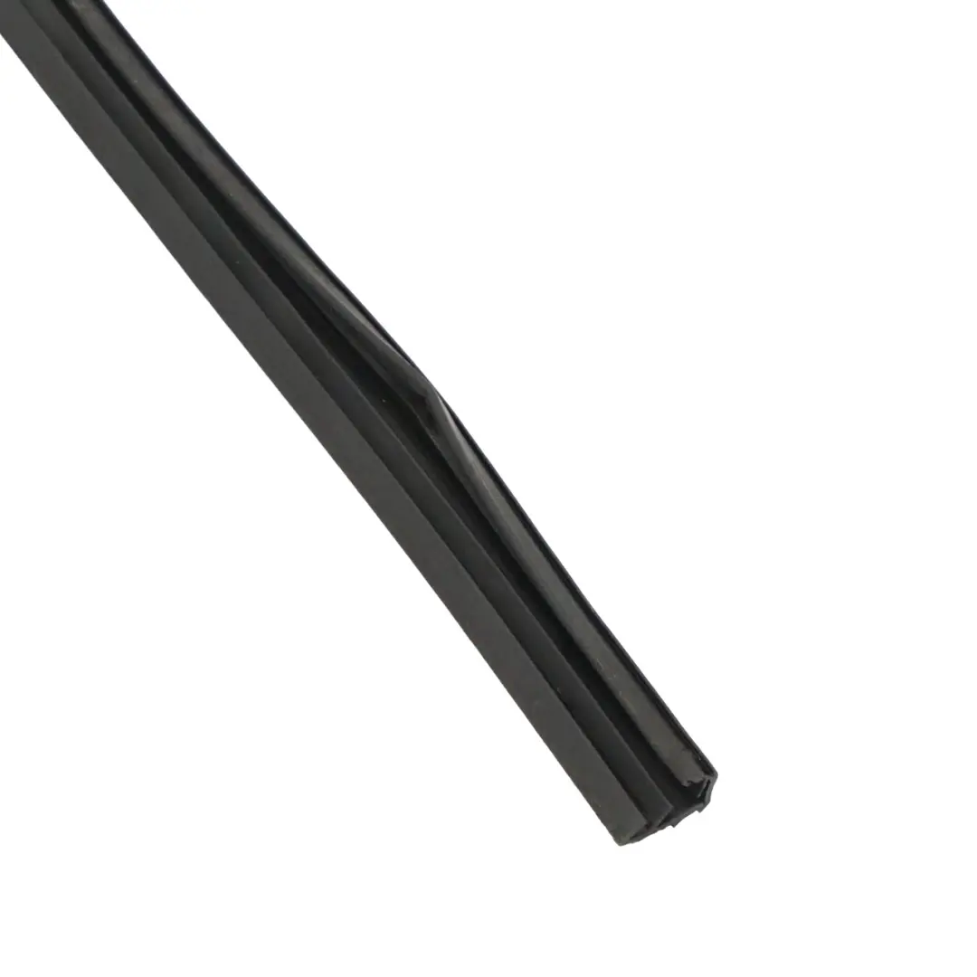 Sello de la puerta de la ventana carril guía delantera derecha para Mercedes GLA X156 con número de pieza A1567250225 Mercedes GLA X156 Sello de la puerta de la ventana carril guía delantera derecha - SKU A1567250225 - Número de pieza A1567250225