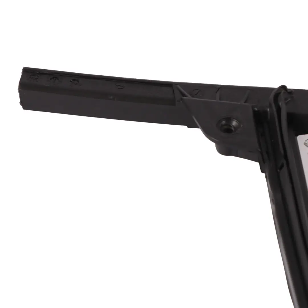 Cristal Fijo Puerta Trasera Derecha Tintado AS3 para Mercedes GLA X156 con número de pieza A1567300418 Mercedes GLA X156 Cristal Fijo Puerta Trasera Derecha Tintado AS3 - SKU A1567300418 - Número de pieza A1567300418