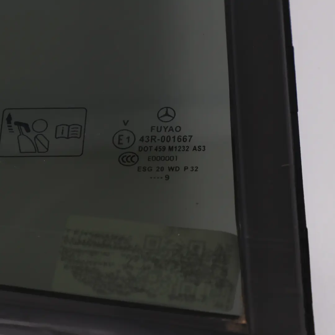 Mercedes GLA X156 Cristal Fijo Puerta Trasera Derecha Tintado AS3 - SKU A1567300418 - Número de pieza A1567300418