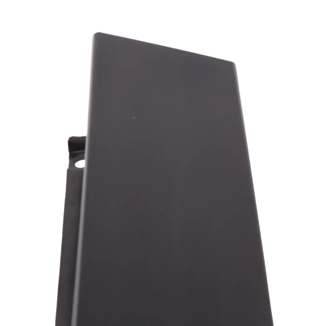 Modanatura montante della porta esterna posteriore destra per Mercedes GLA X156 B con numero di parte A1567320429 Mercedes GLA X156 B Modanatura montante della porta esterna posteriore destra - SKU A1567320429 - Numero di parte A1567320429