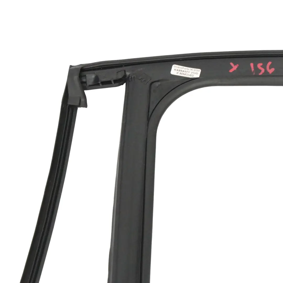 Guarnizione Porta Guida Finestra Posteriore Destra per Mercedes GLA X156 con numero di parte A1567350225 Mercedes GLA X156 Guarnizione Porta Guida Finestra Posteriore Destra - SKU A1567350225 - Numero di parte A1567350225